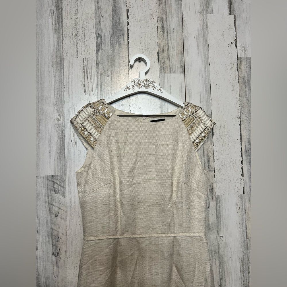 Dress   - Picture 5 of 10